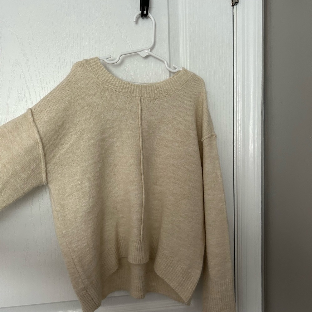 GB girls, beige sweater size M